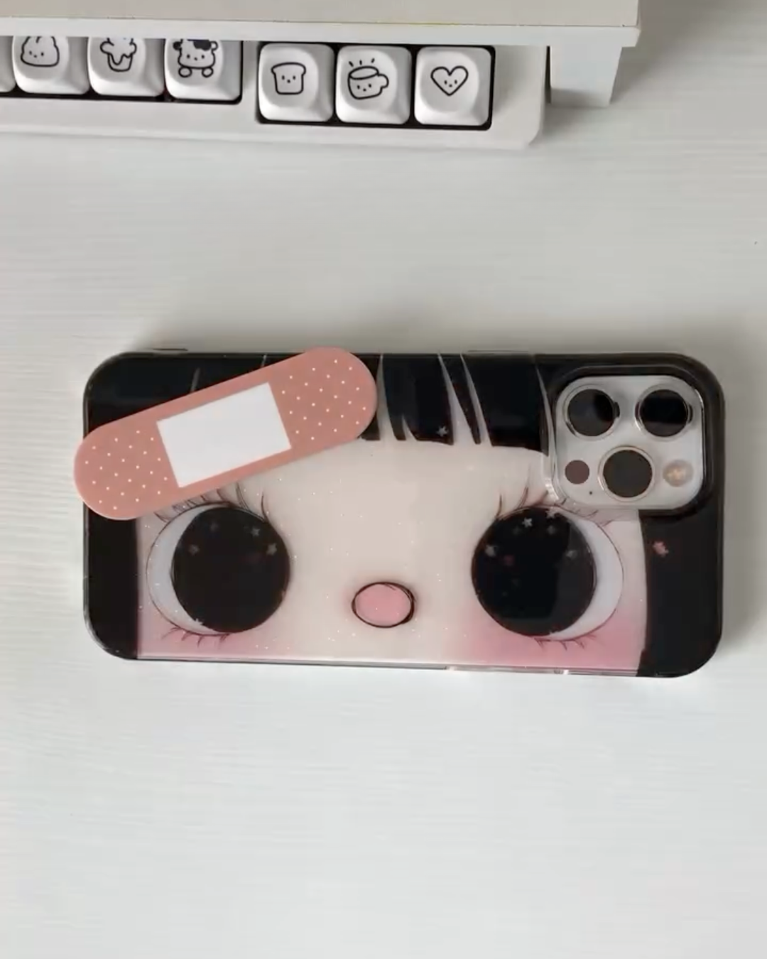 button nose phone case
