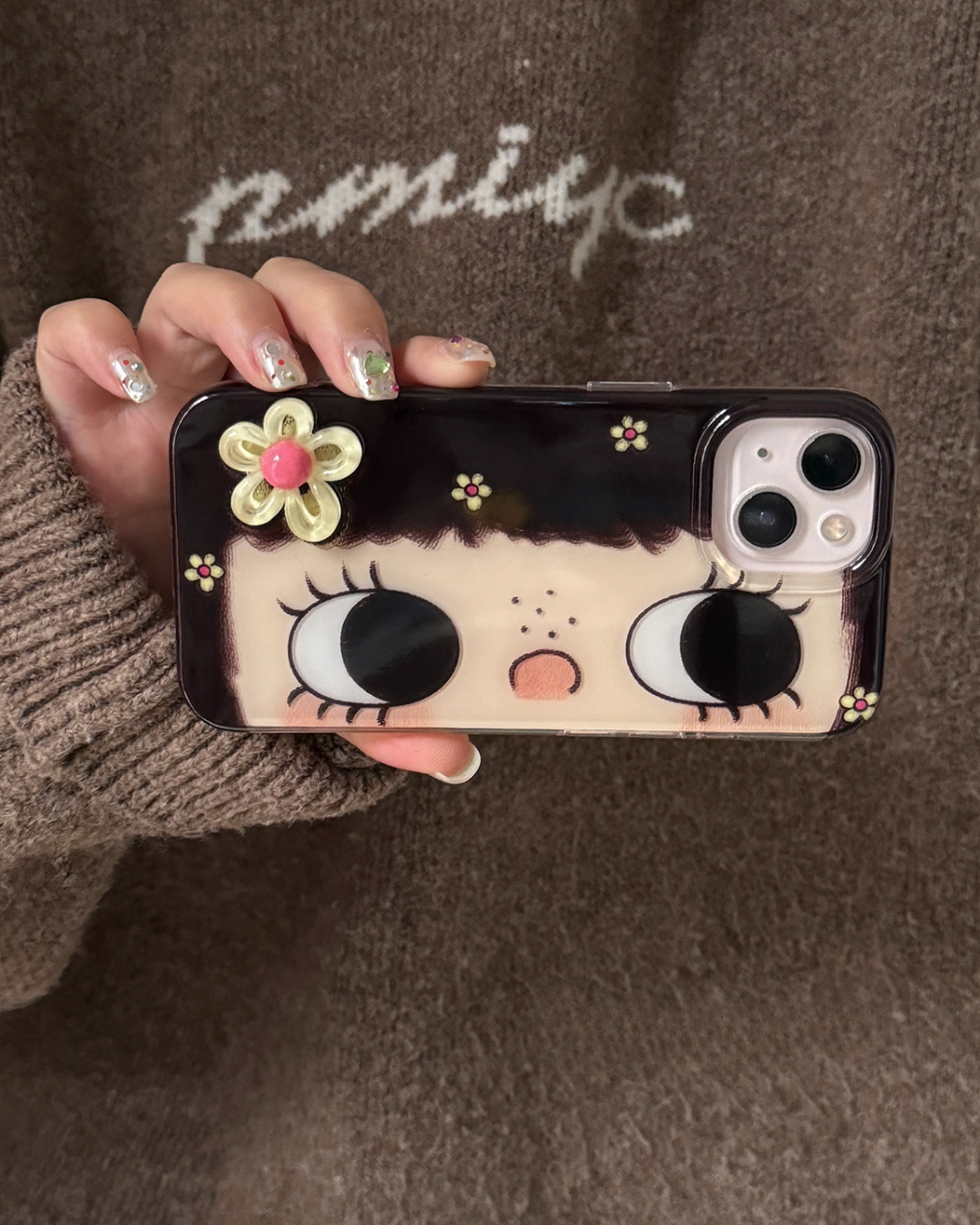 sunflower girl phone case 🌼
