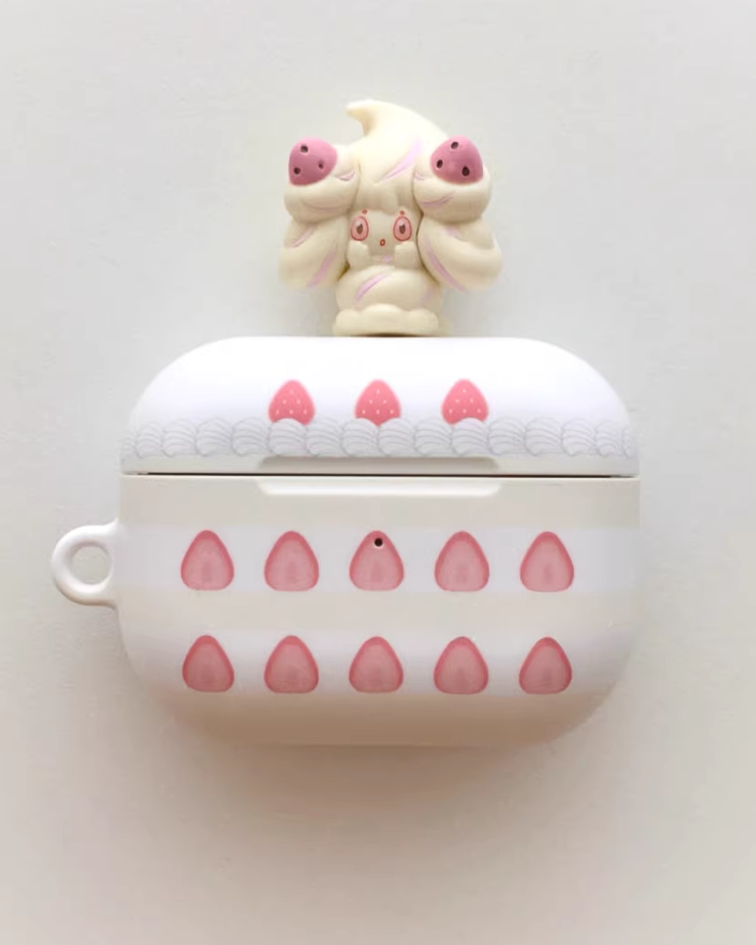strawberry cake airpods case