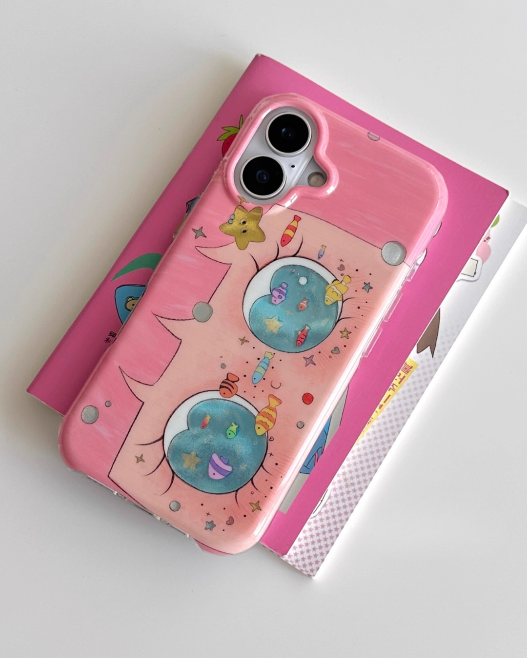 pink aquarium dream phone case
