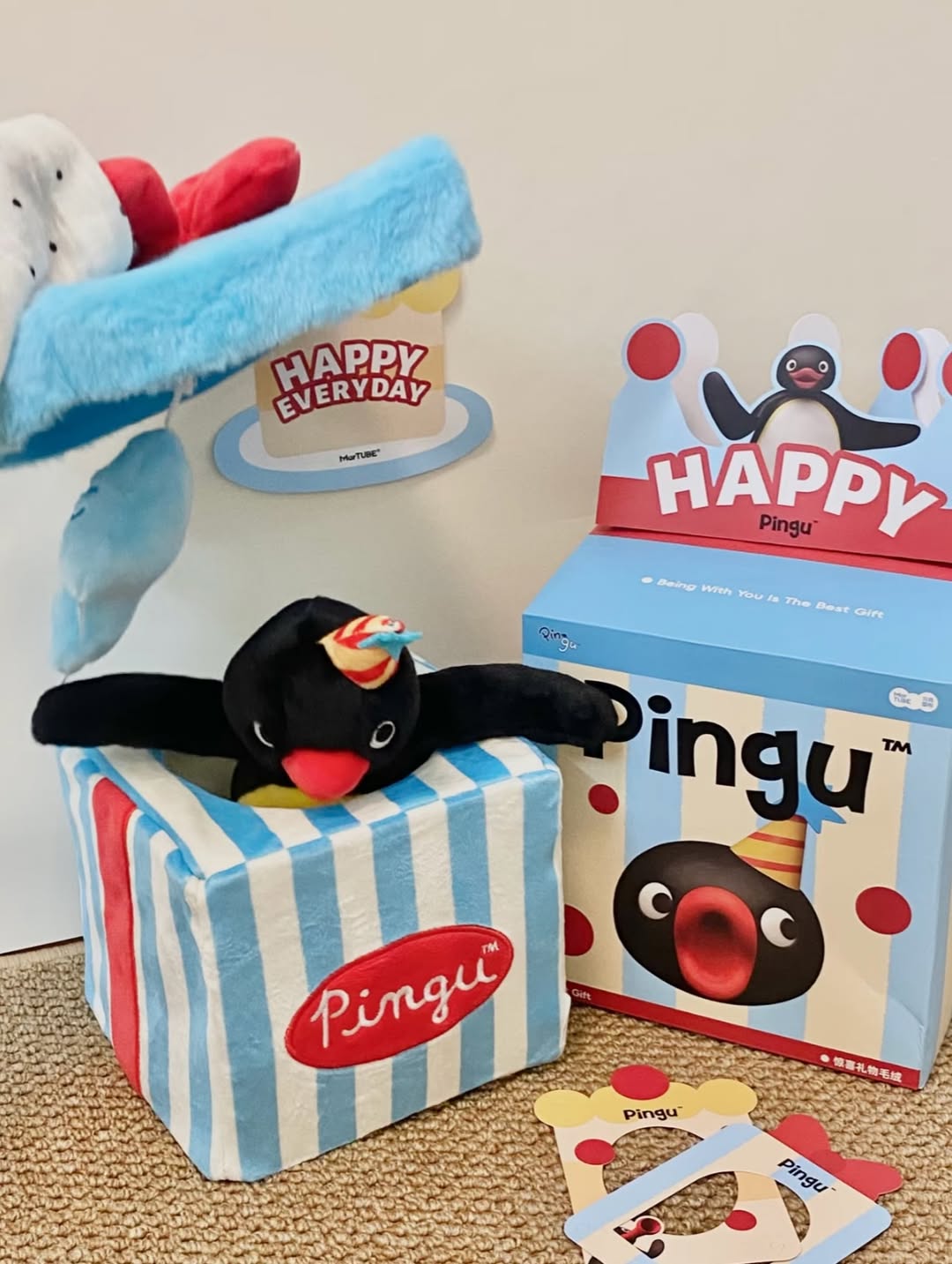 pingu birthday surprise gift box