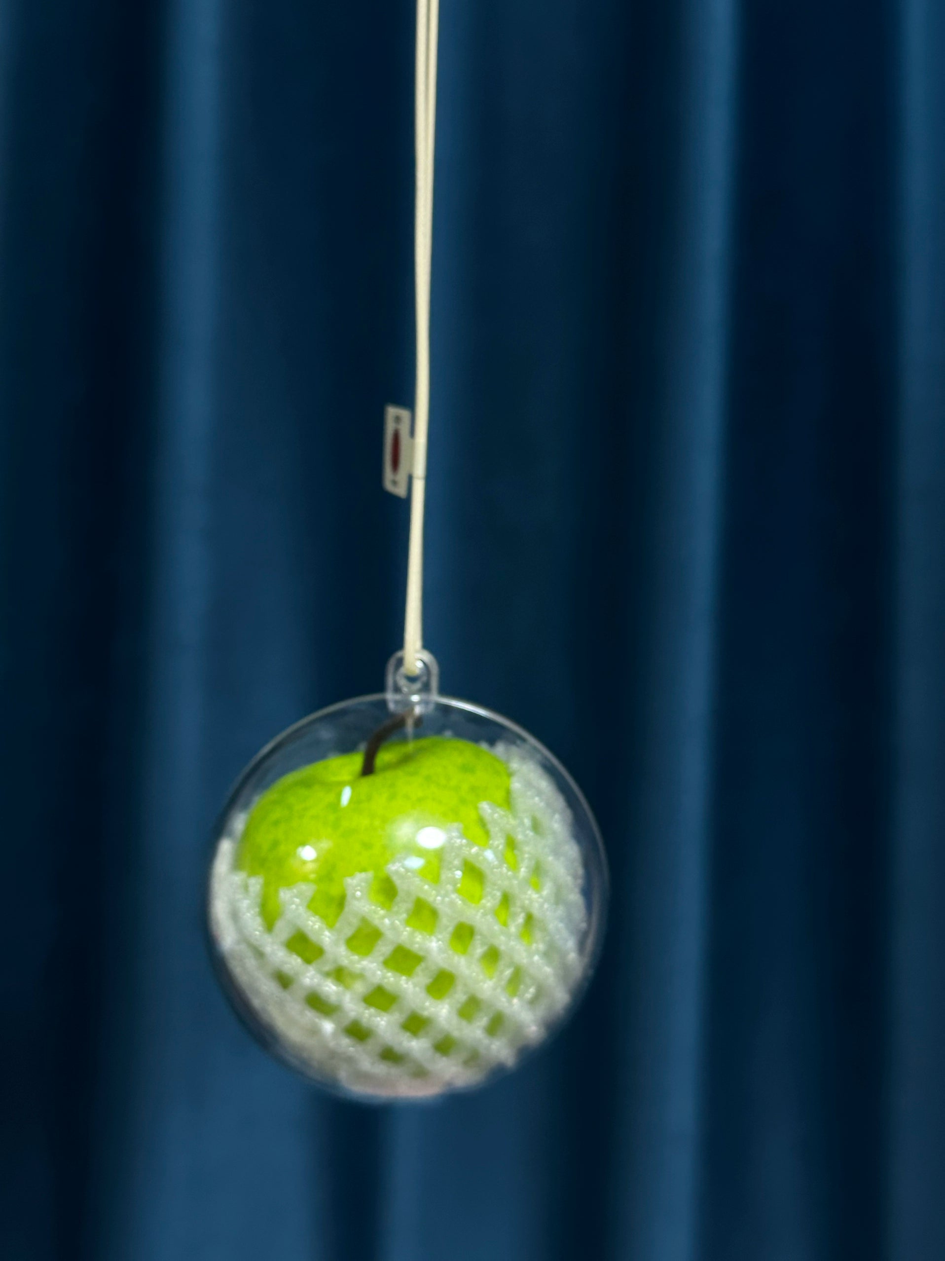 apple pendant