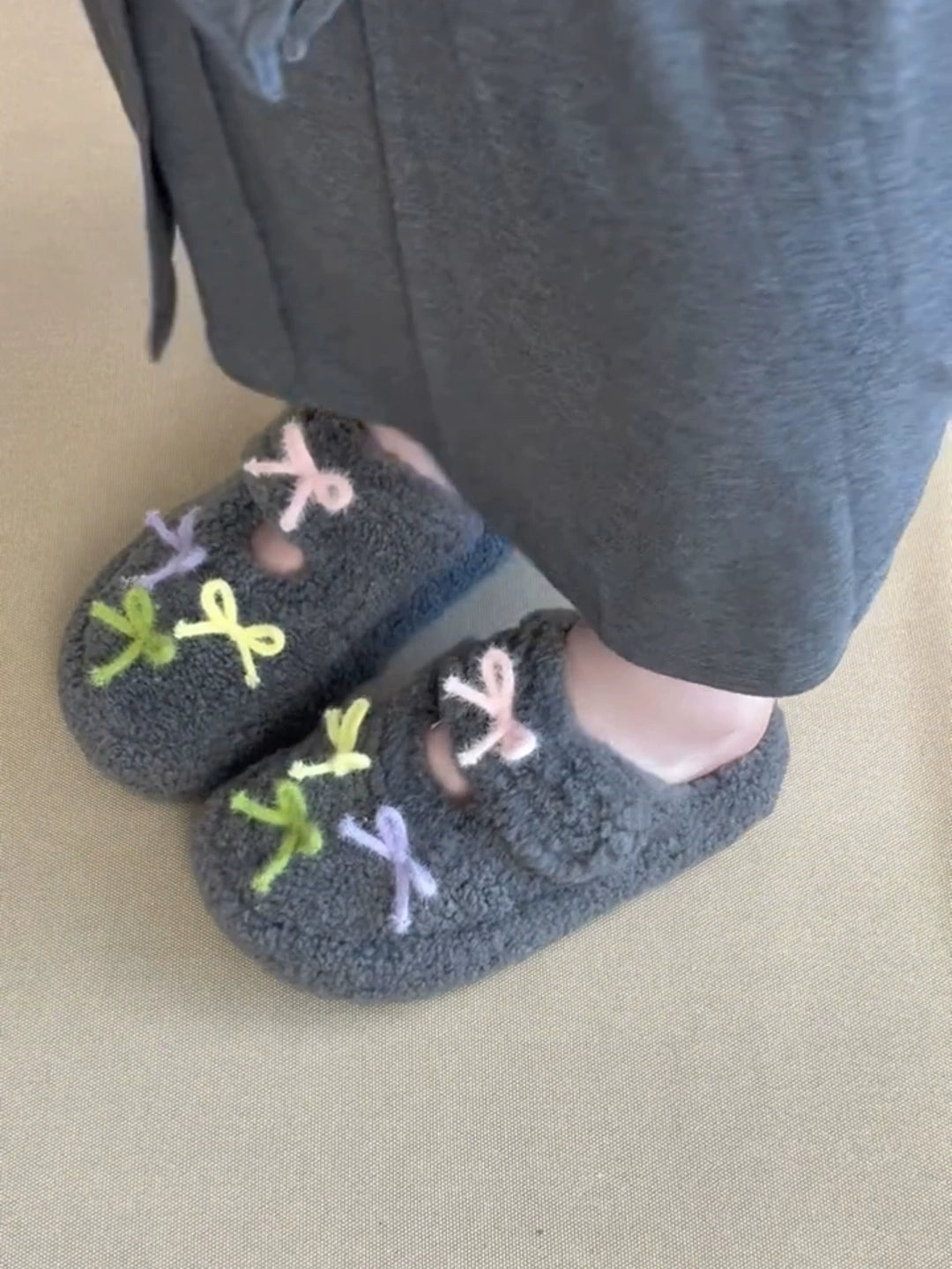 ribbon sherpa slippers