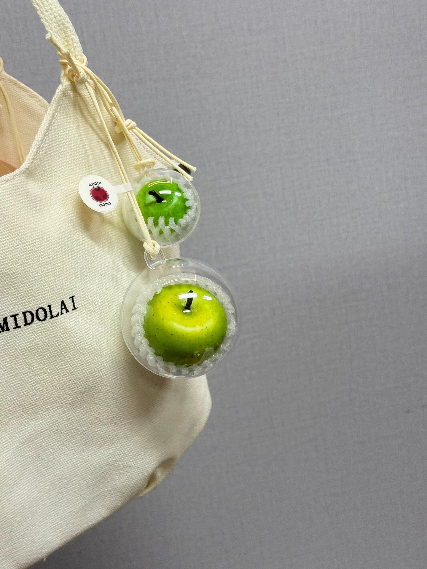 apple pendant