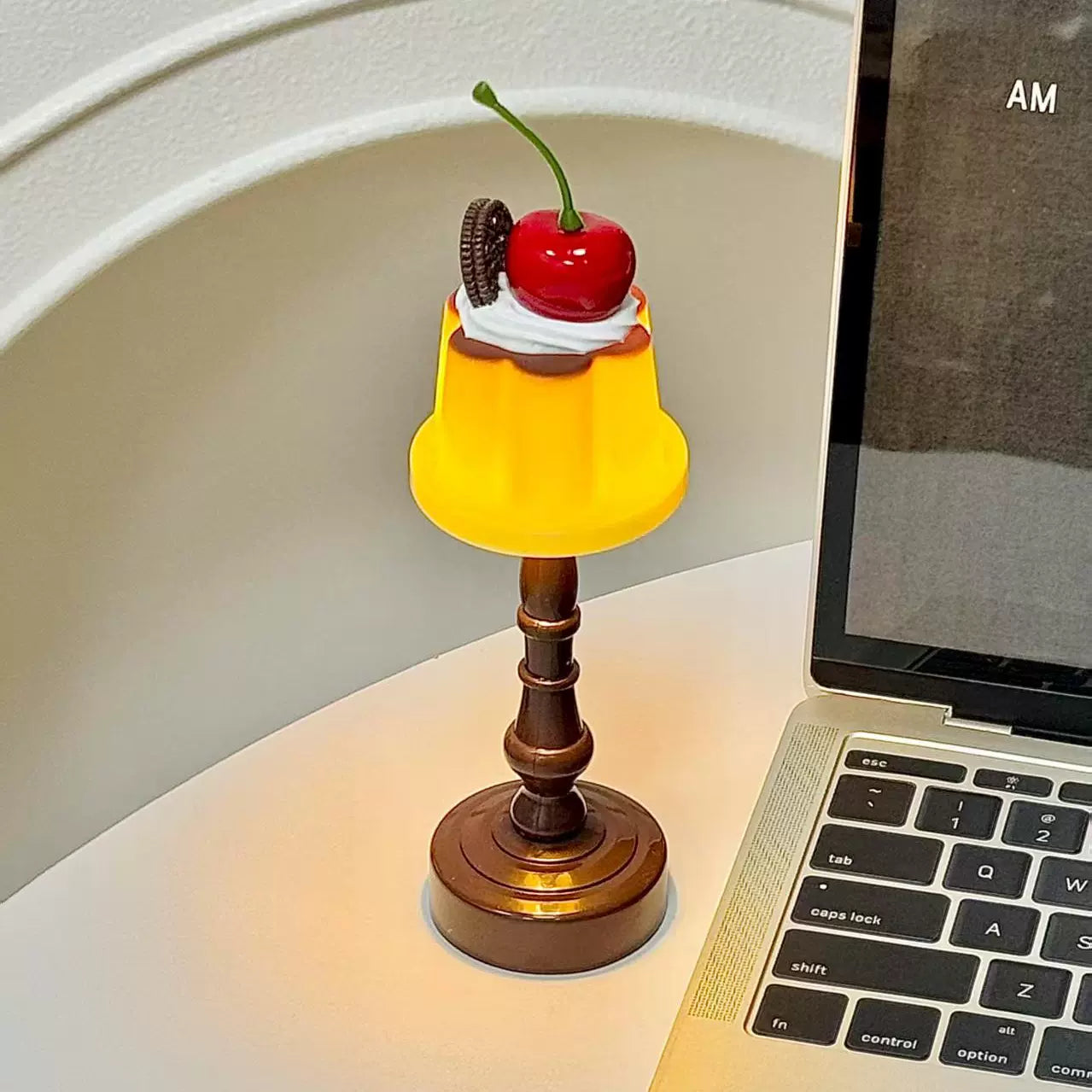 cherry pudding lamp
