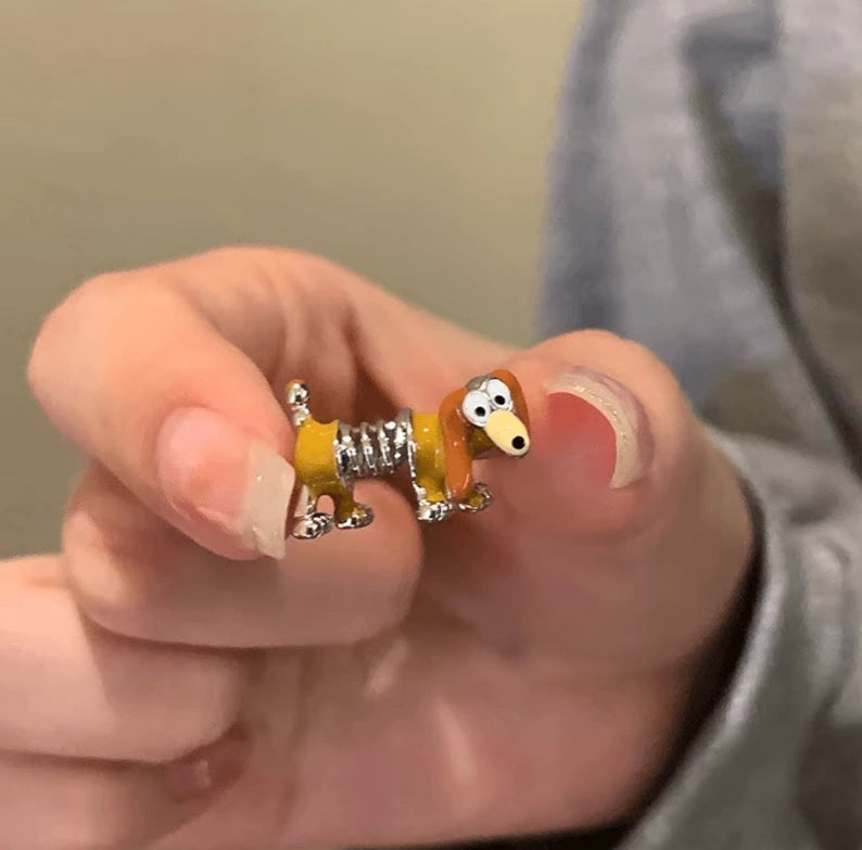 slinky dog ring