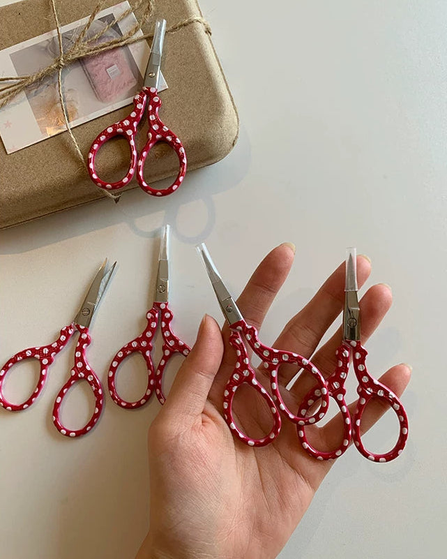 mini polka scissors ✂️