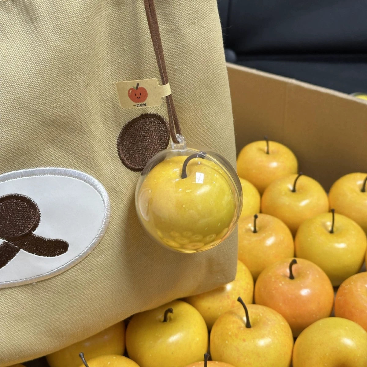 apple pendant