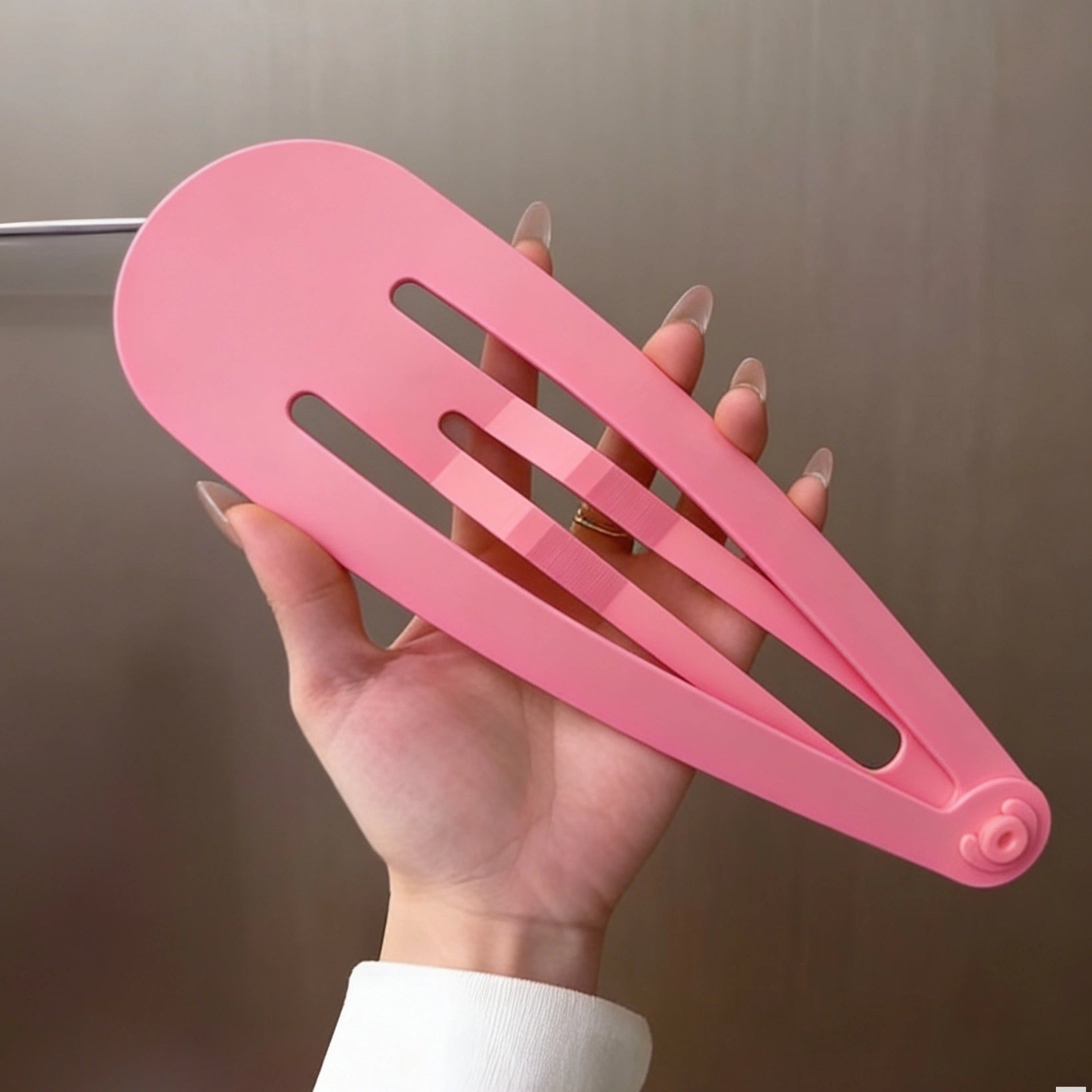 giant hair clip