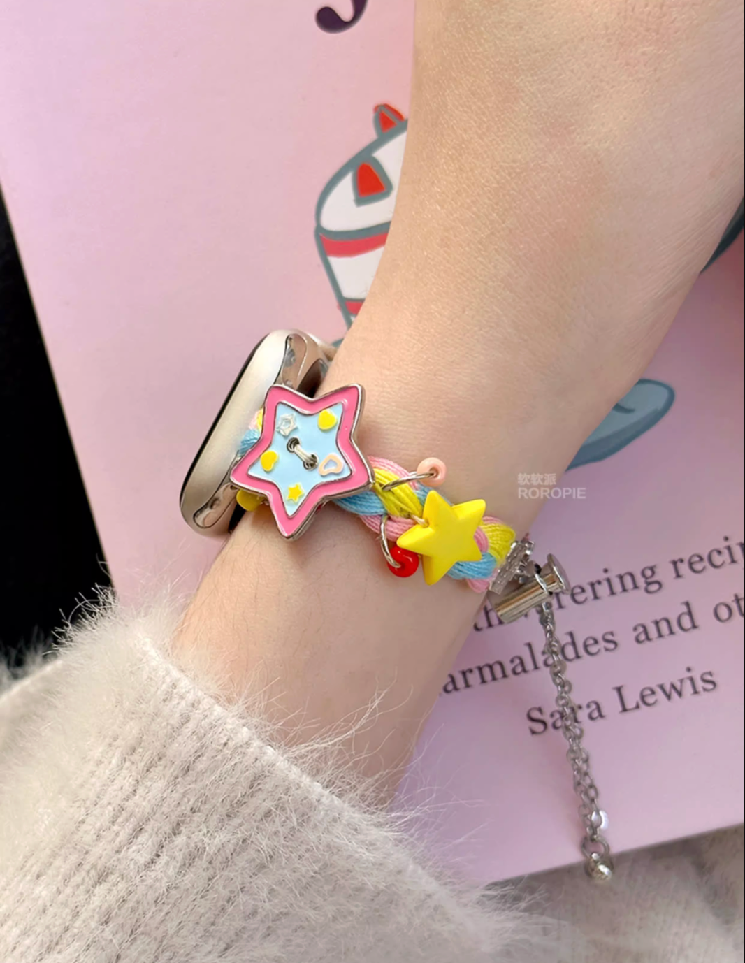 buttoned star apple watch band