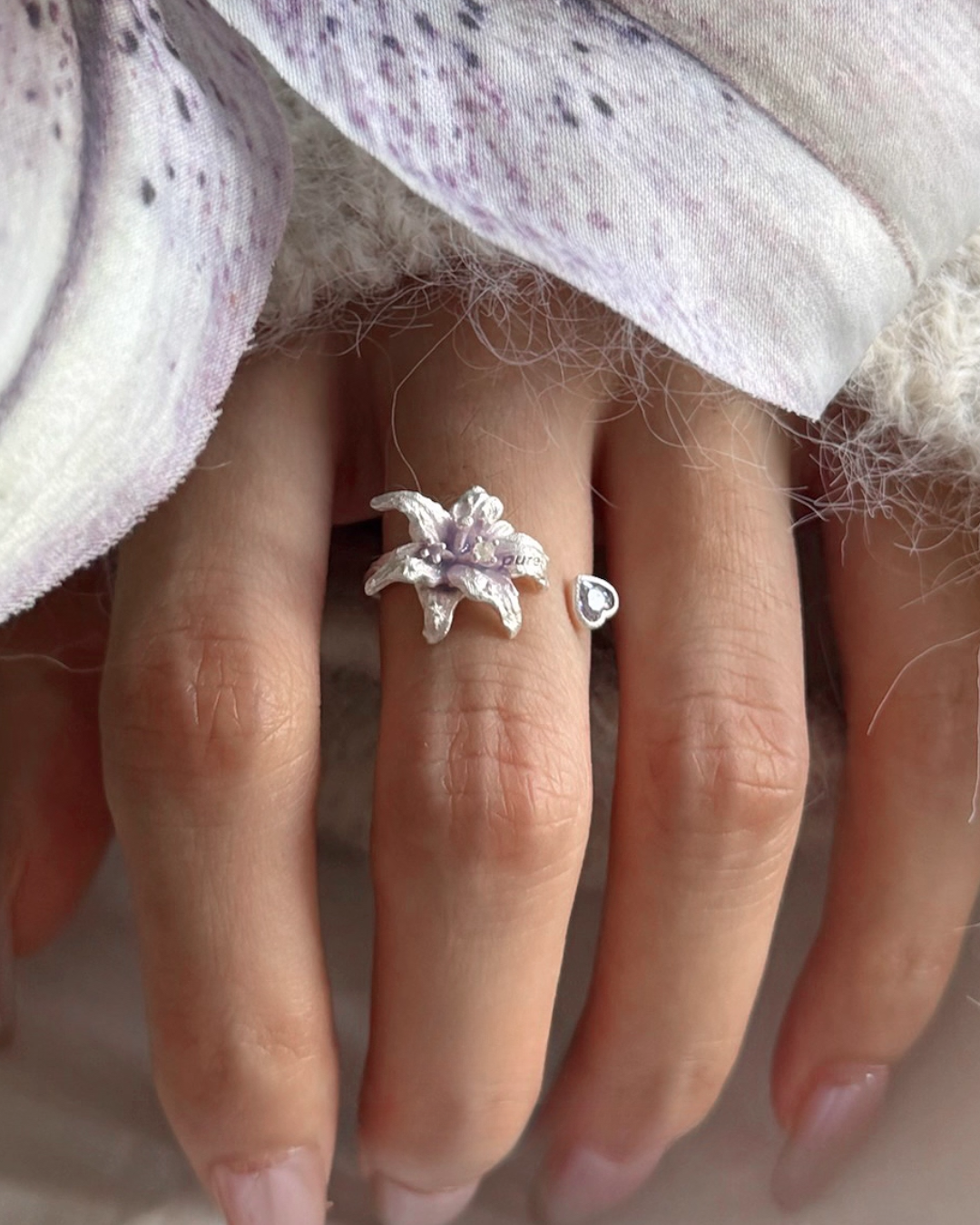 lily flower ring