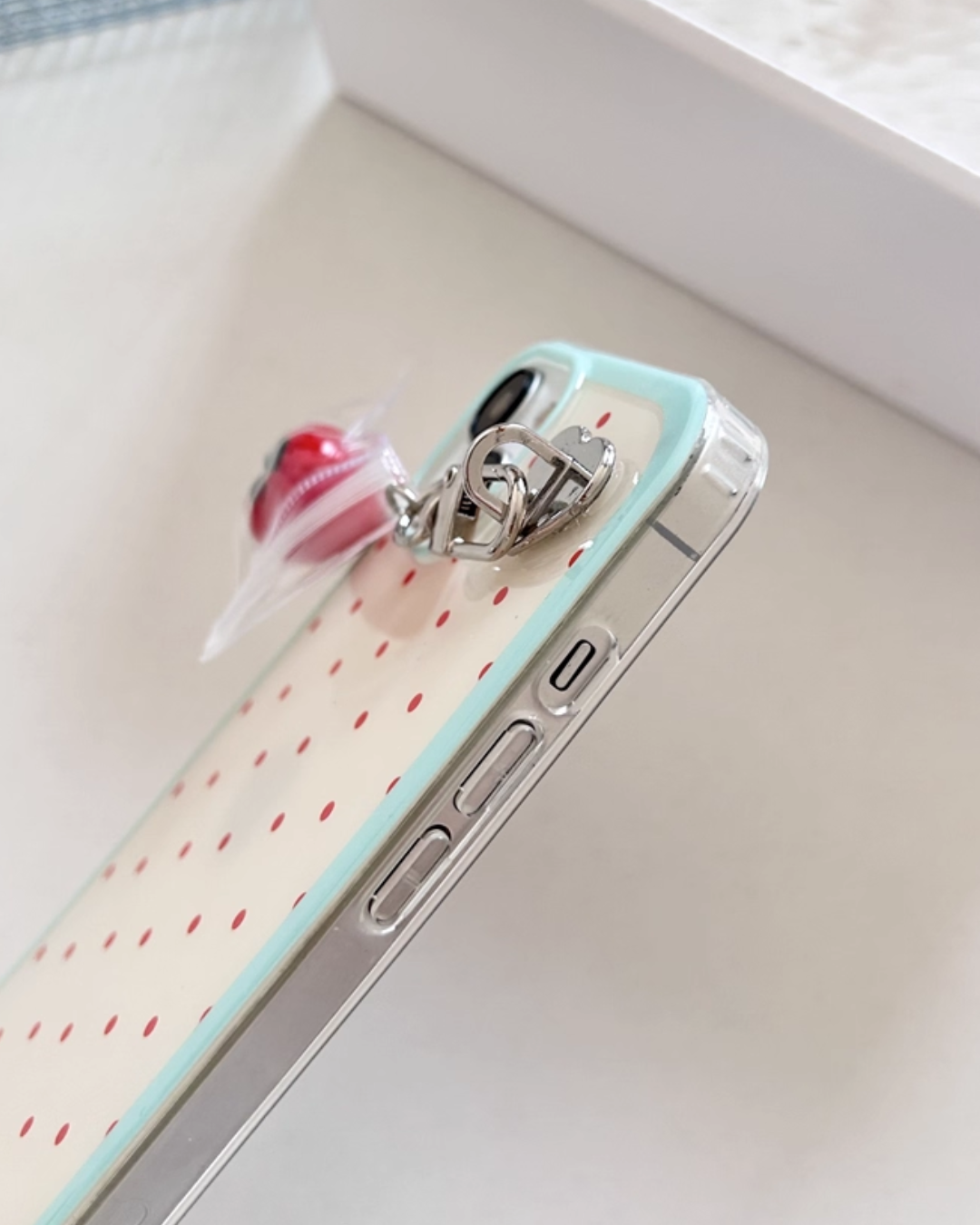 polka dots iphone case