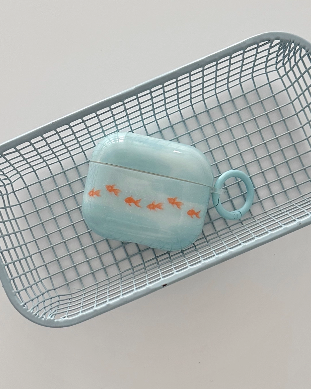 swim goldfish airpods case