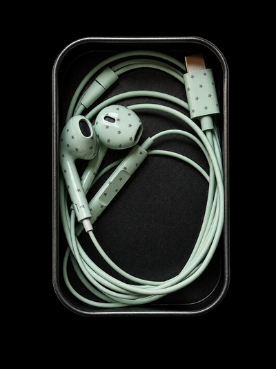 starry wired earphones