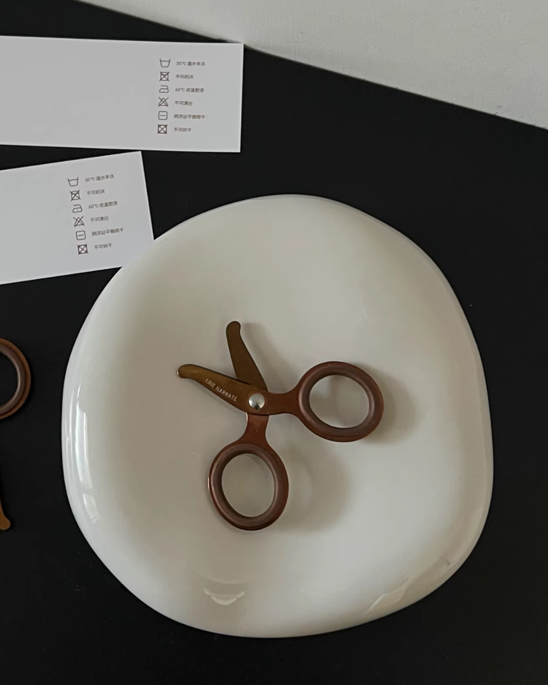 tulip bud yarn snips