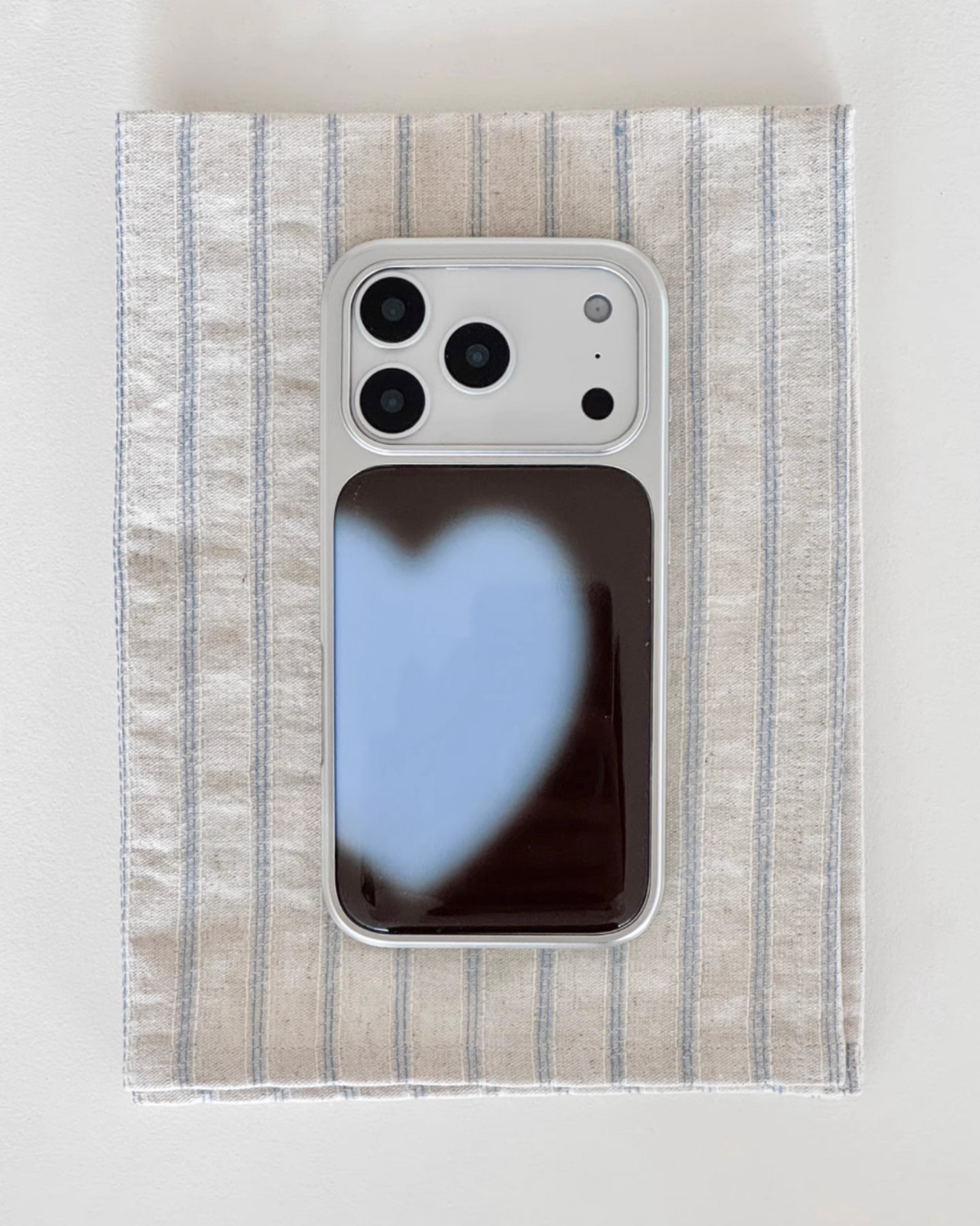 heart aura phone case