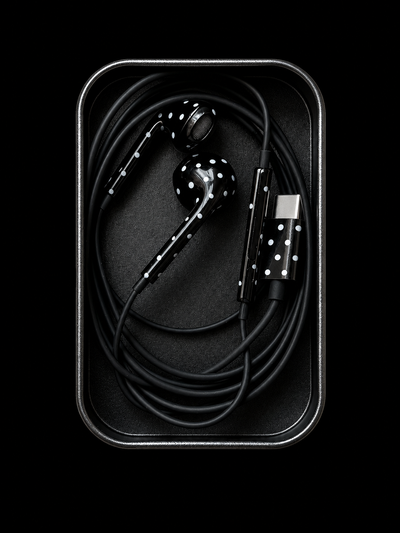 starry wired earphones