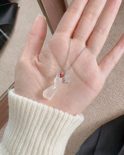 a beloved cat necklace