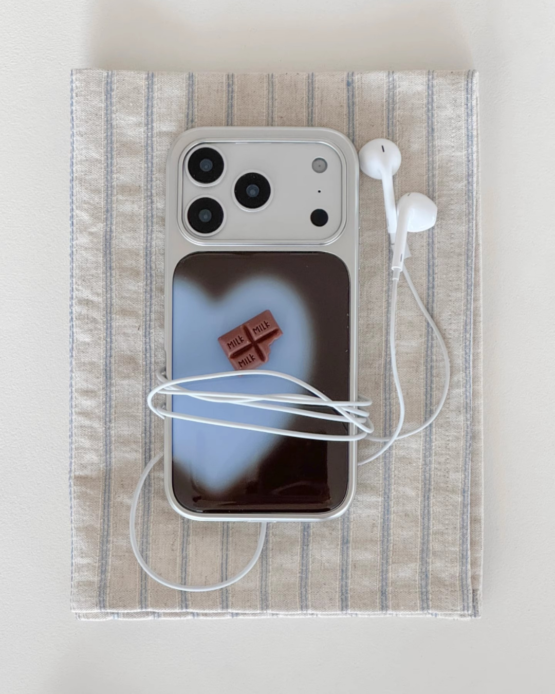 heart aura phone case