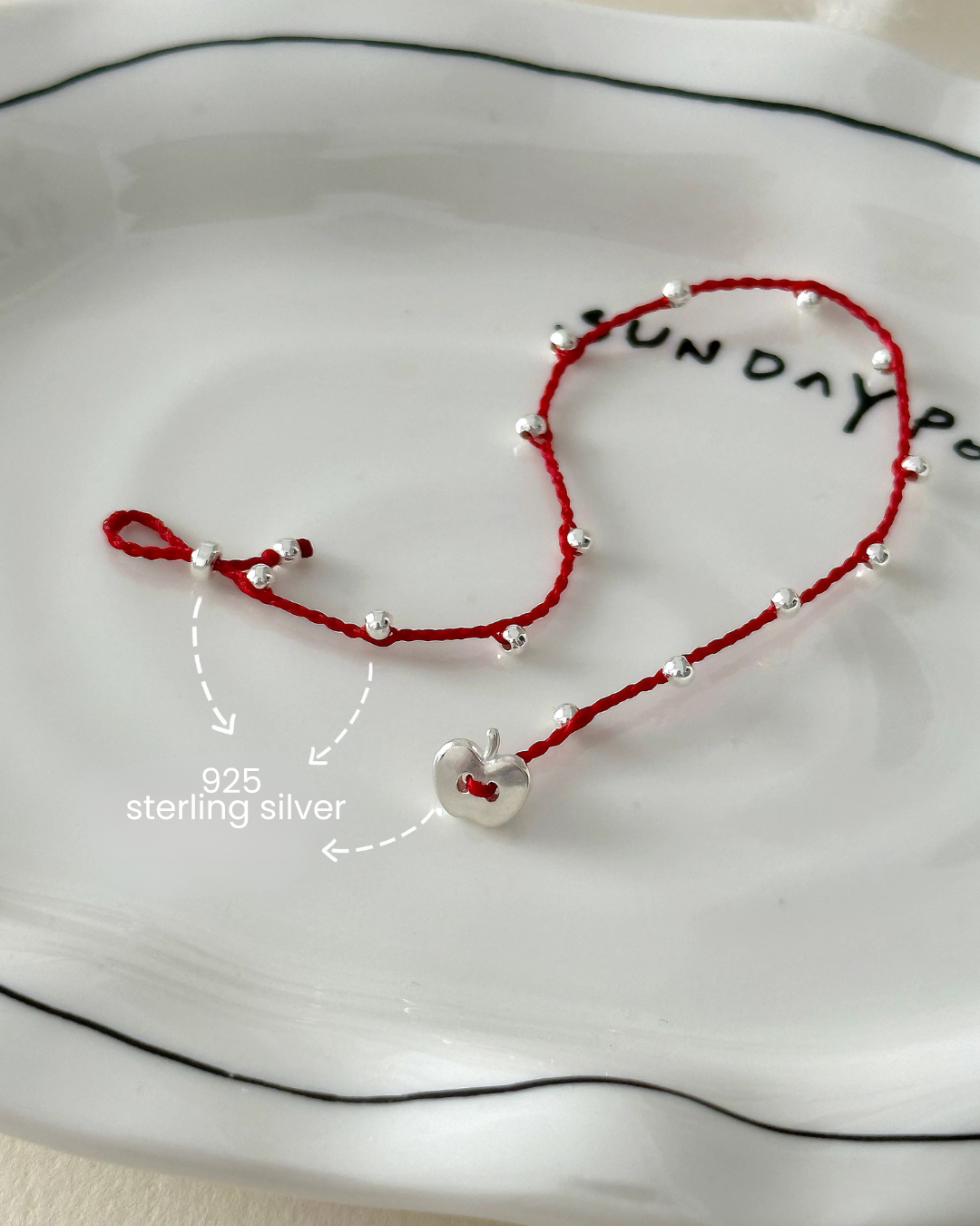apple red thread bracelet