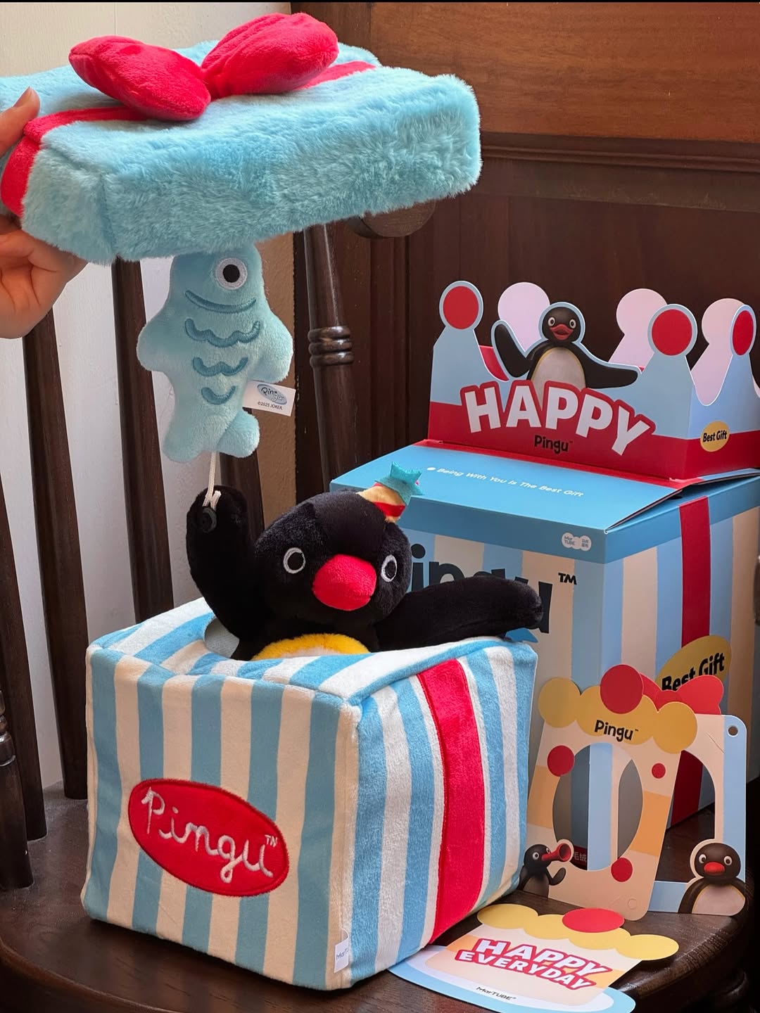 pingu birthday surprise gift box