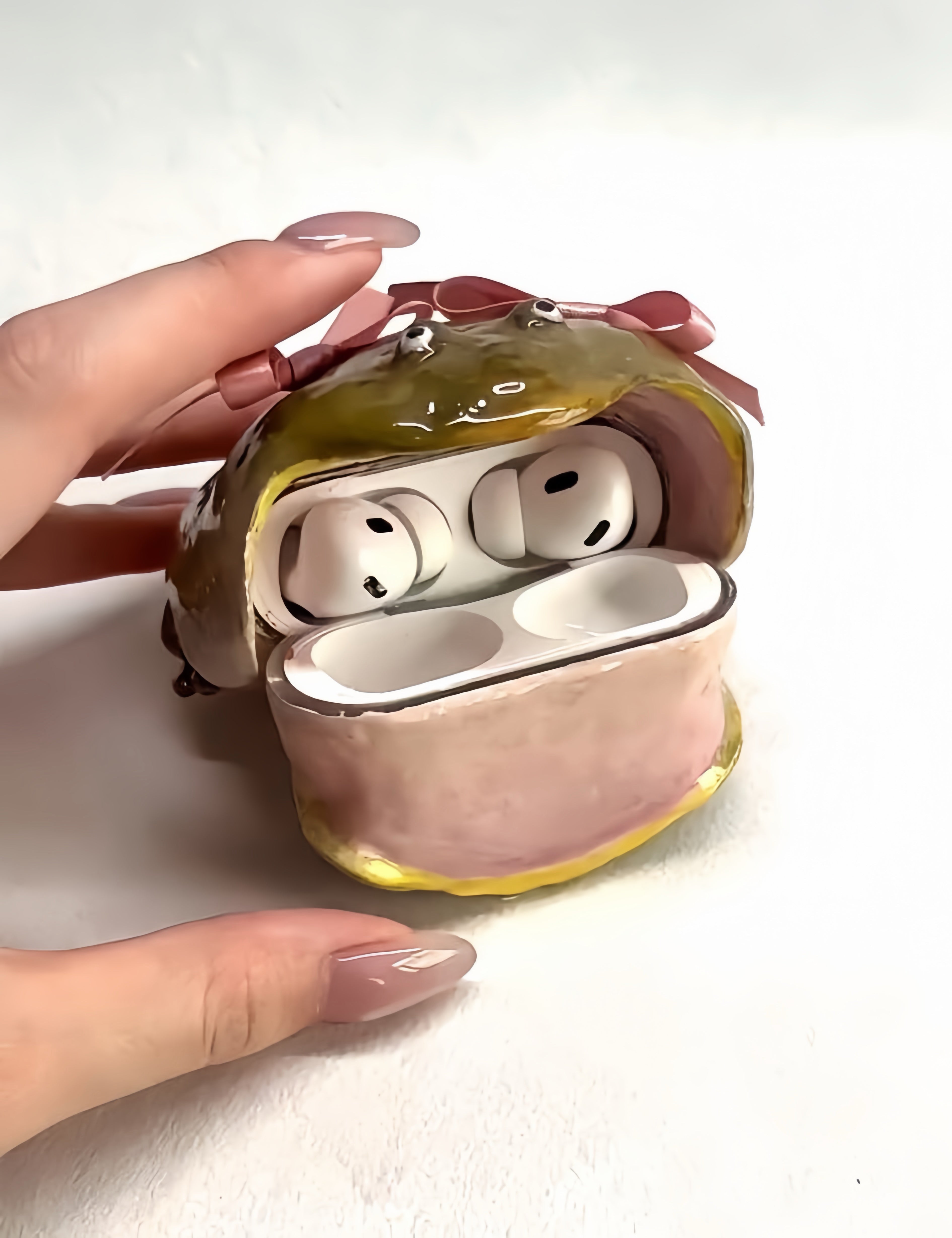 cute frog airpods case