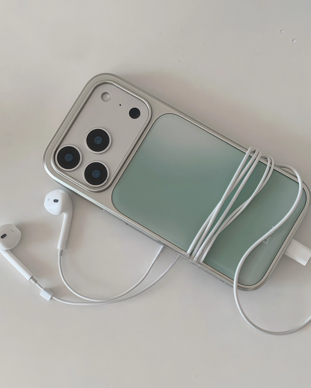 gradient aura phone case