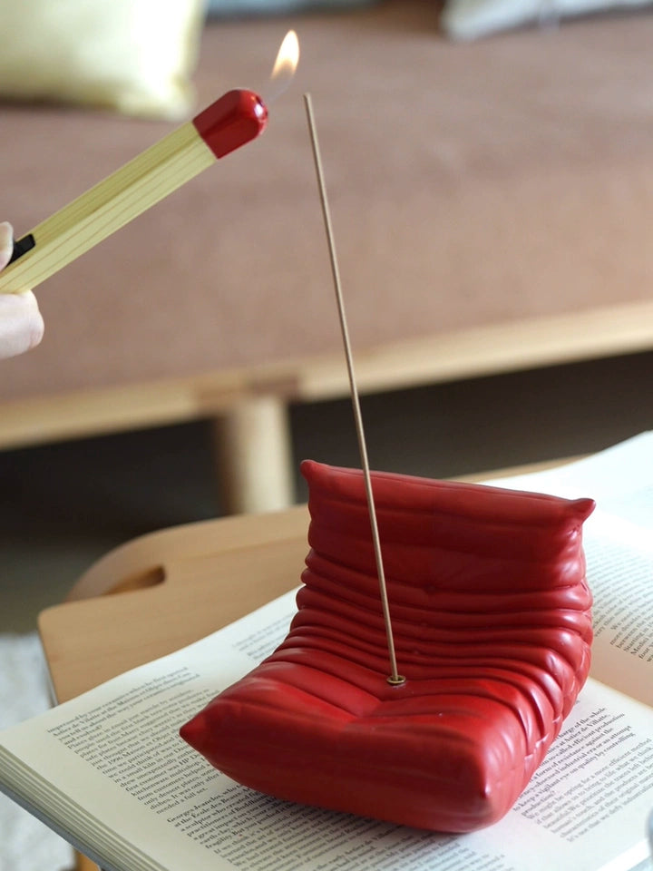 pleated sofa incense holder