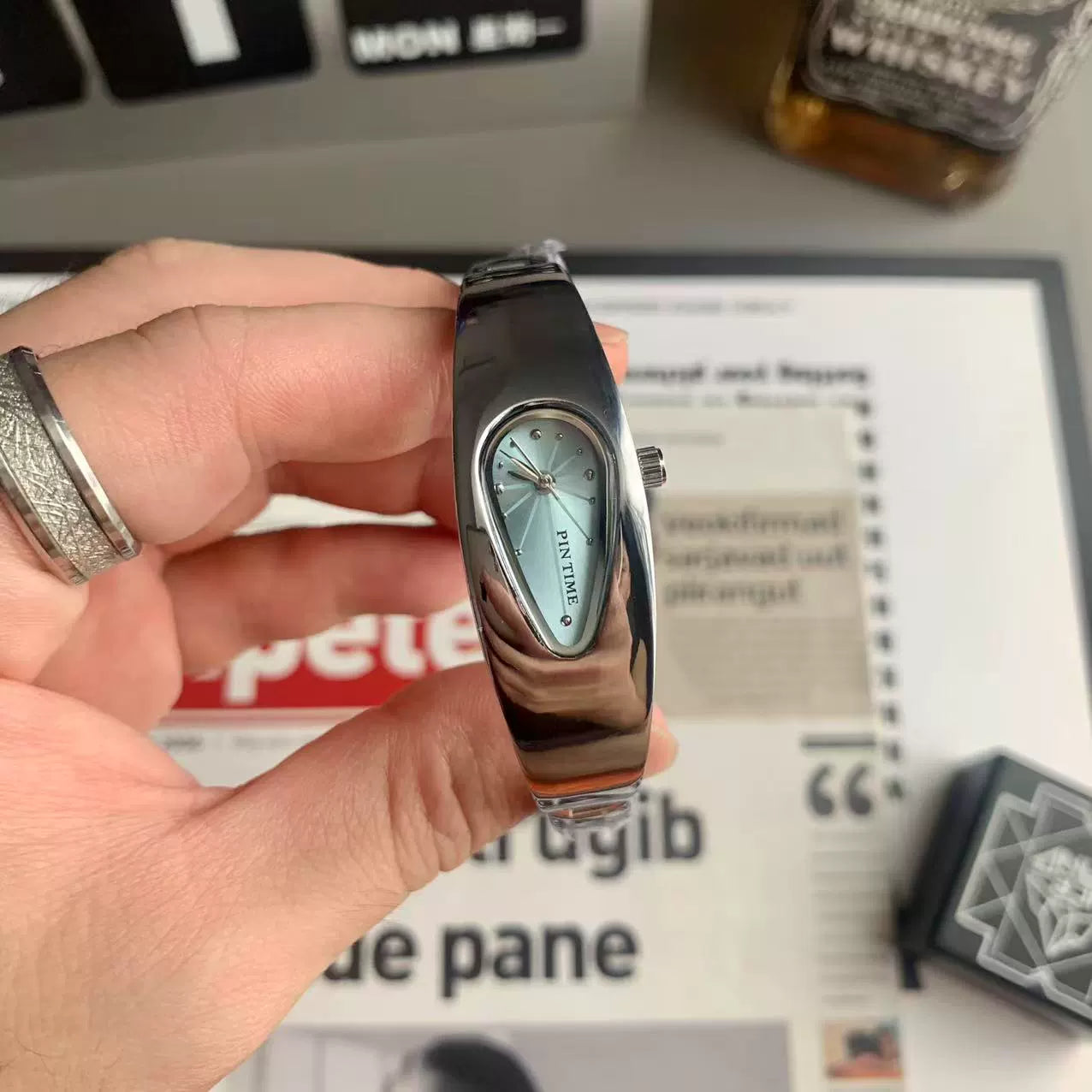 teardrop analog watch