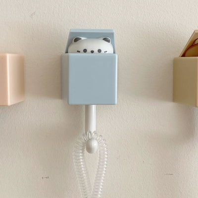 animal peekaboo hanger