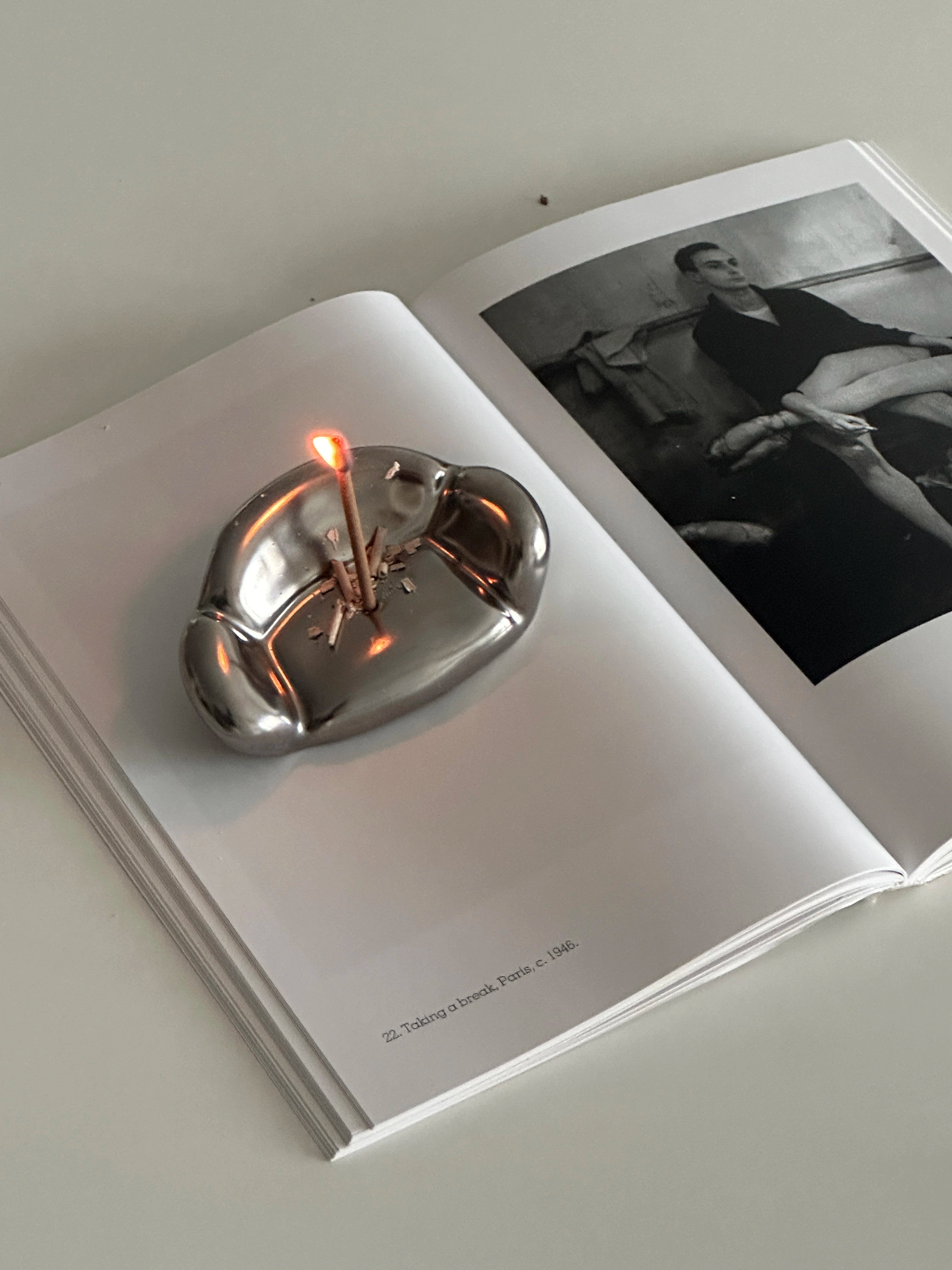 strawberry couch incense burner