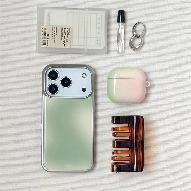 gradient aura phone case