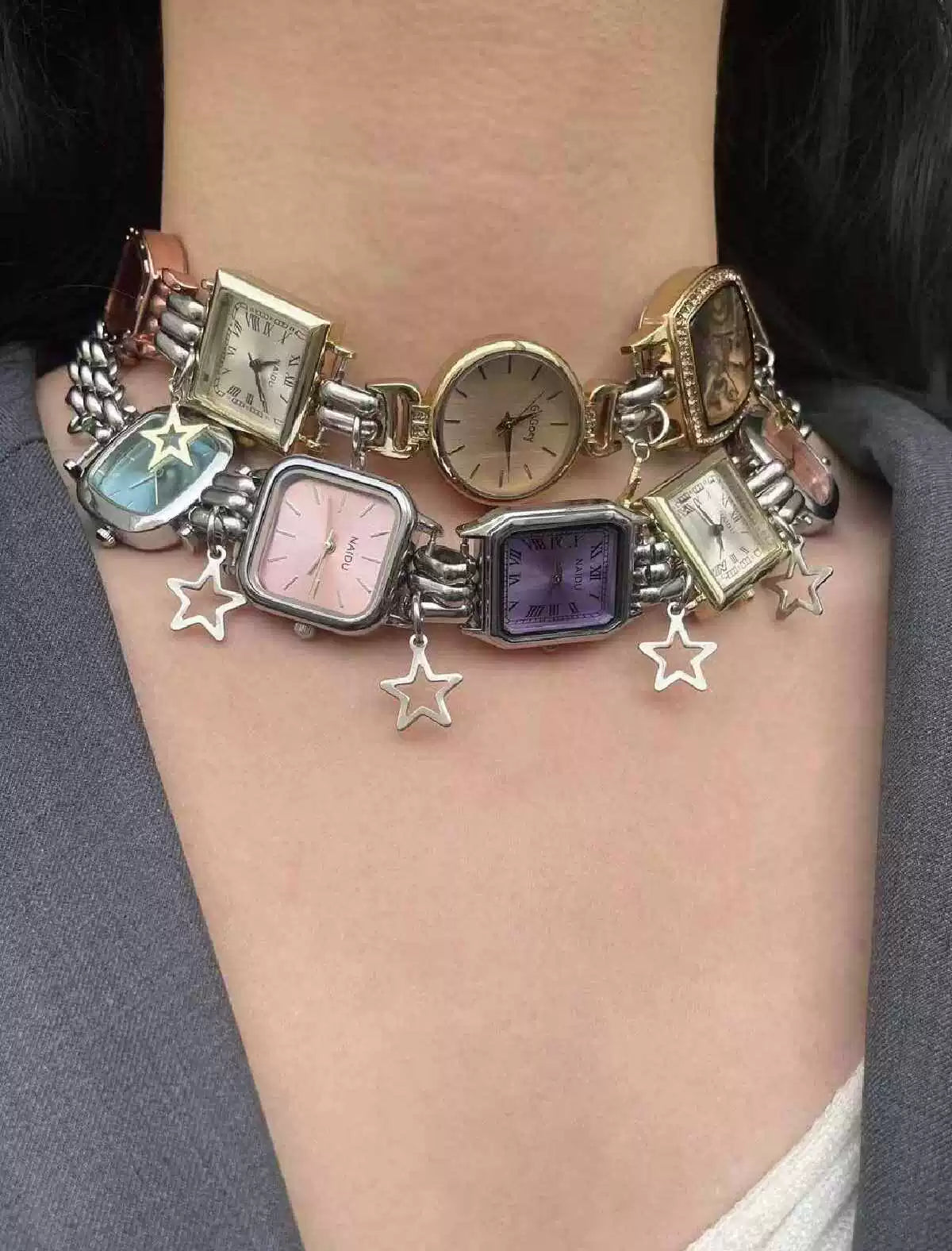 analog watch chocker