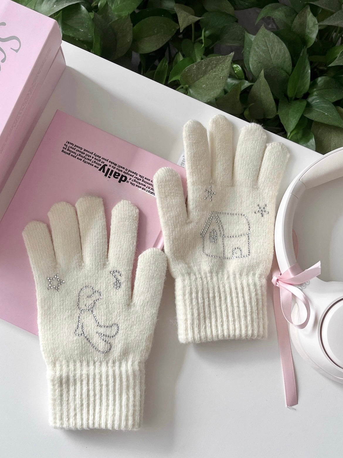 puppy angel bedazzled gloves