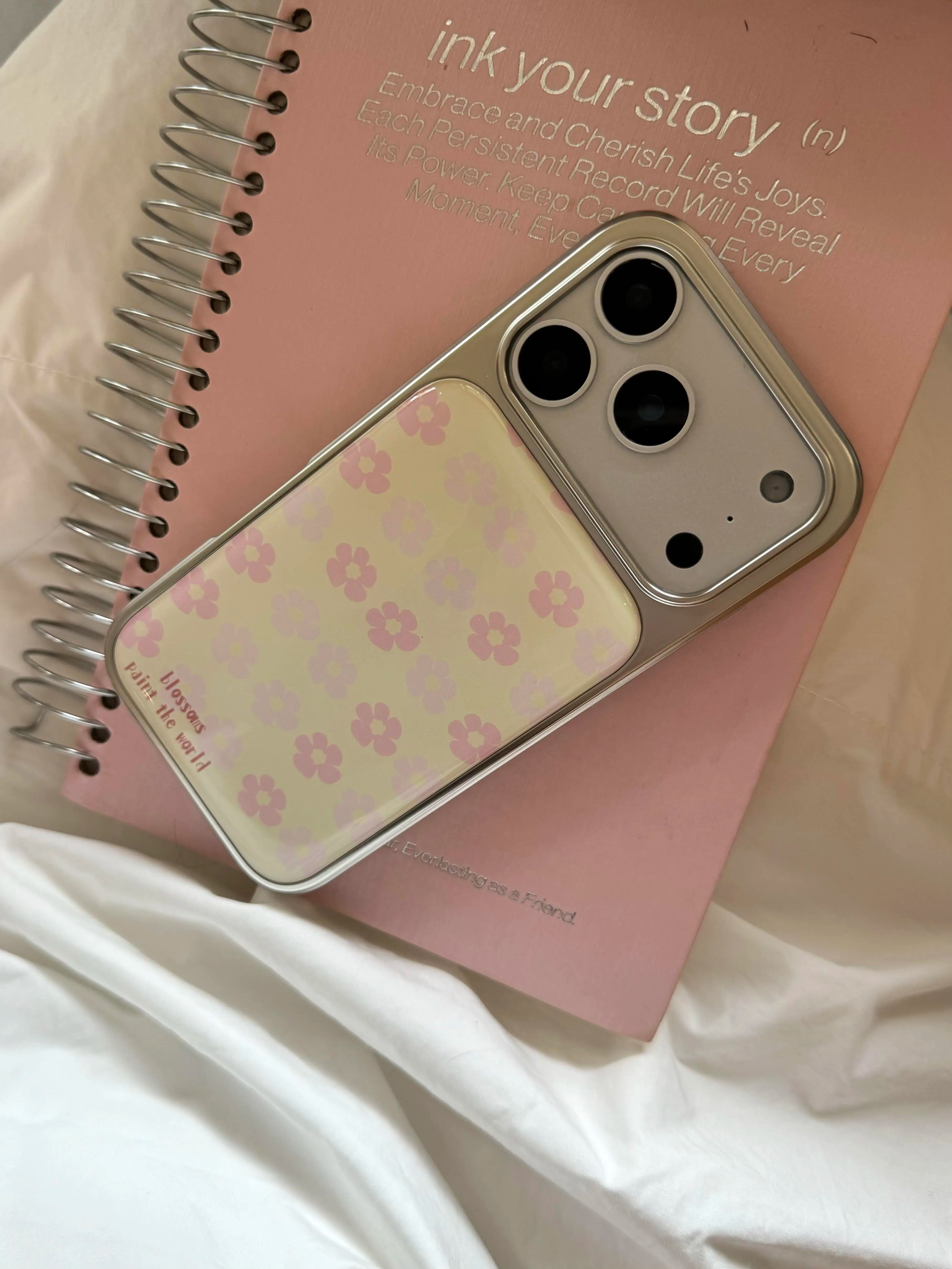 daisy garden phone case