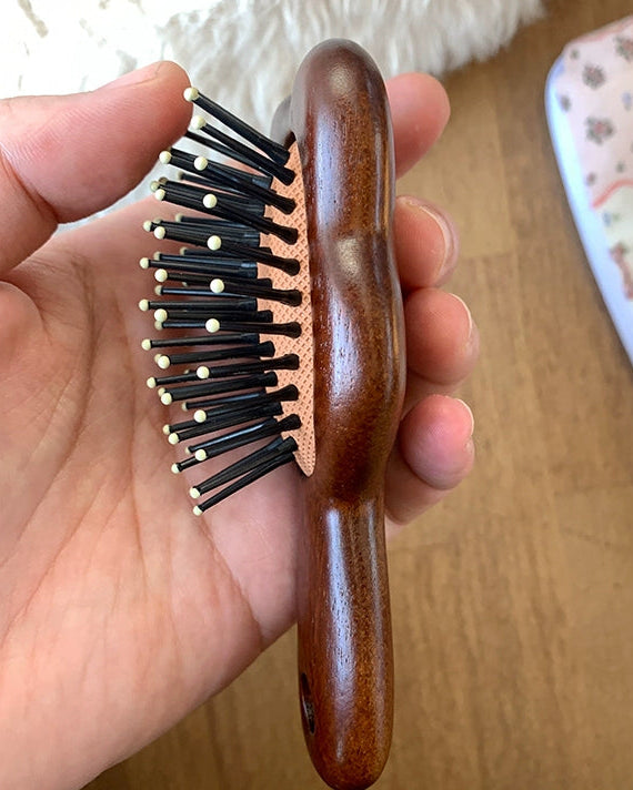 teddy bear wood comb