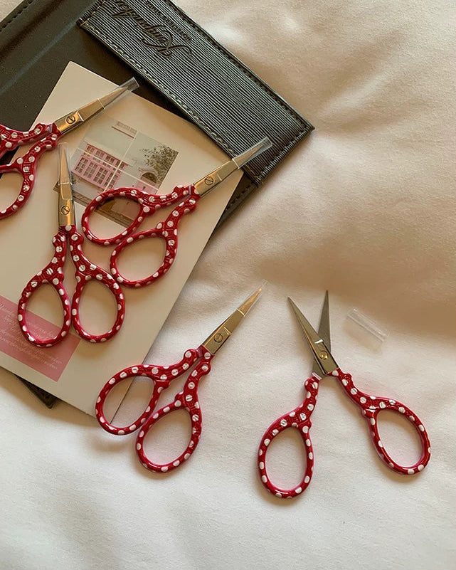 mini polka scissors ✂️