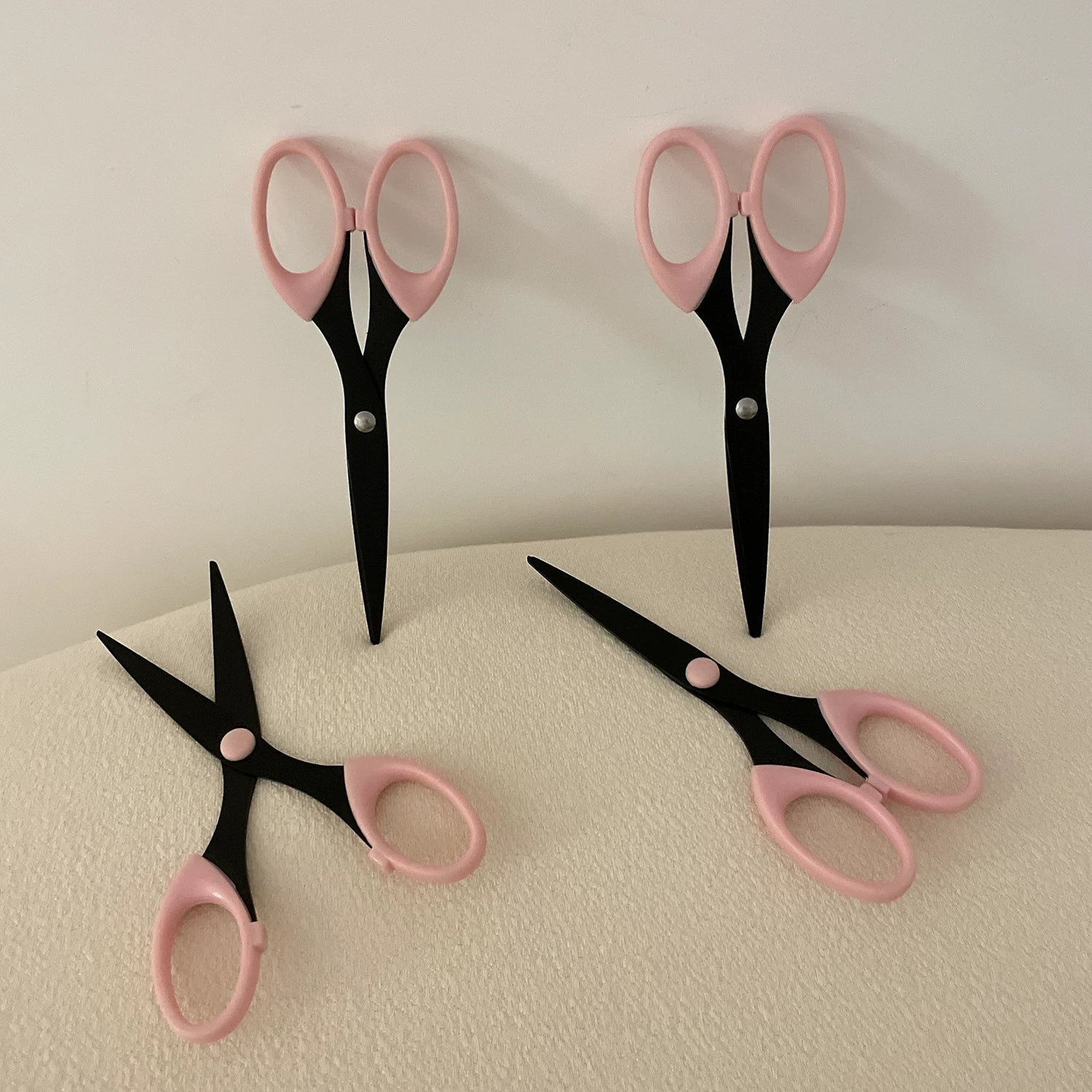 pink scissors