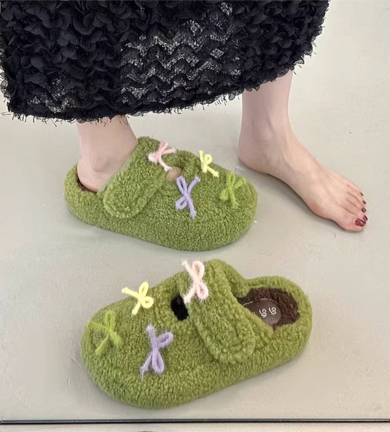ribbon sherpa slippers