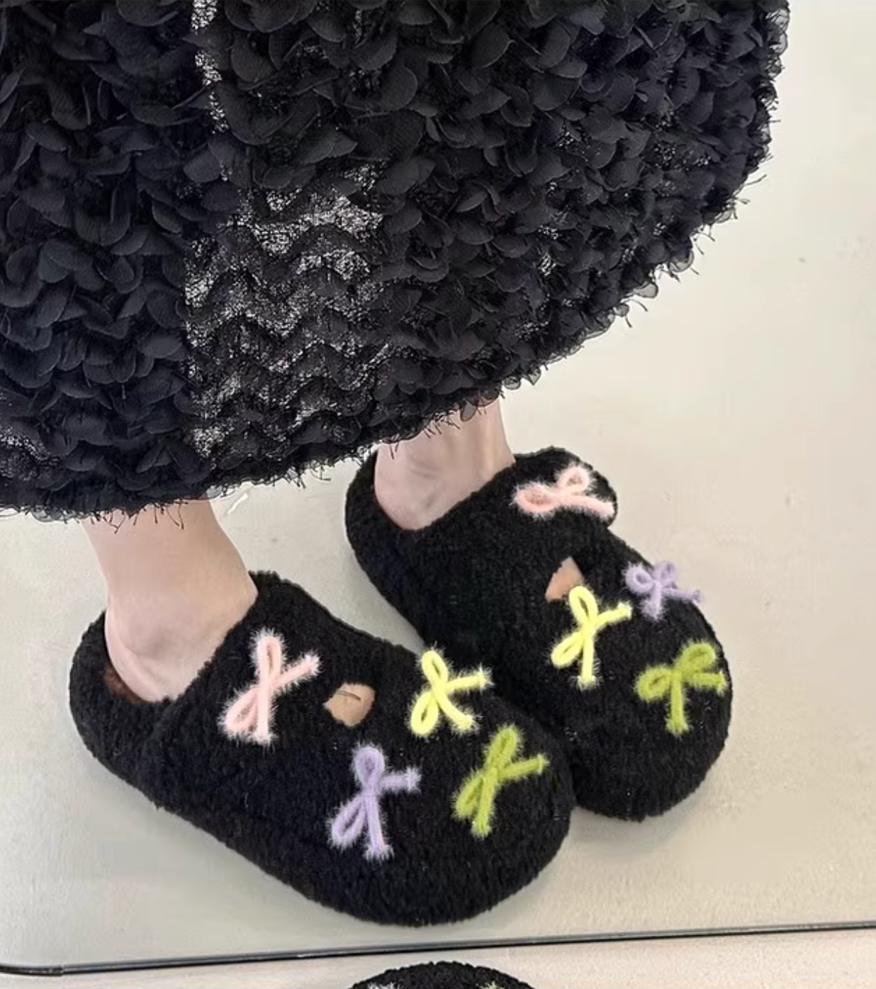 ribbon sherpa slippers