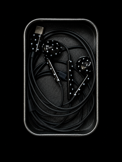 starry wired earphones