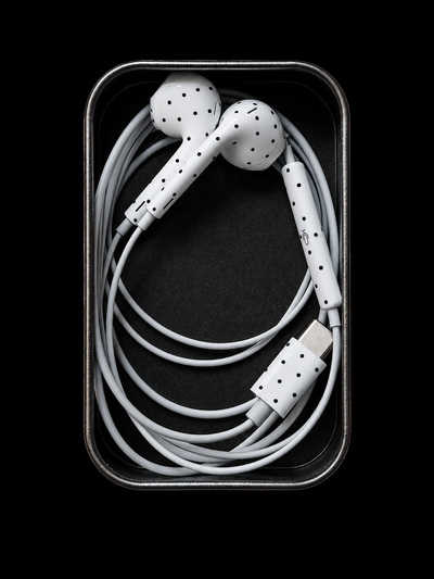 starry wired earphones