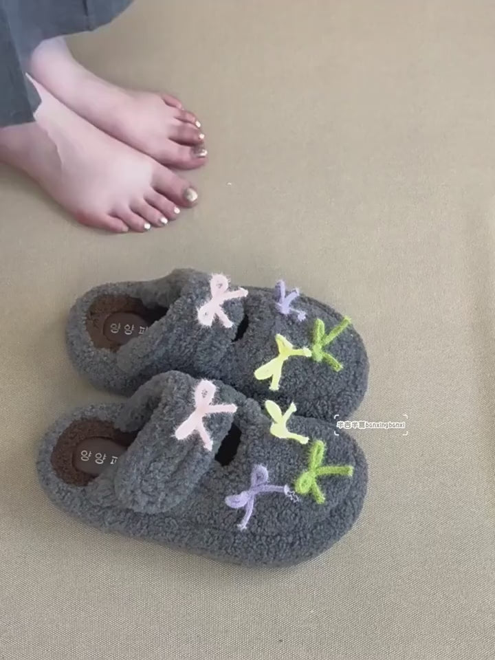 Load video: ribbon sherpa slippers